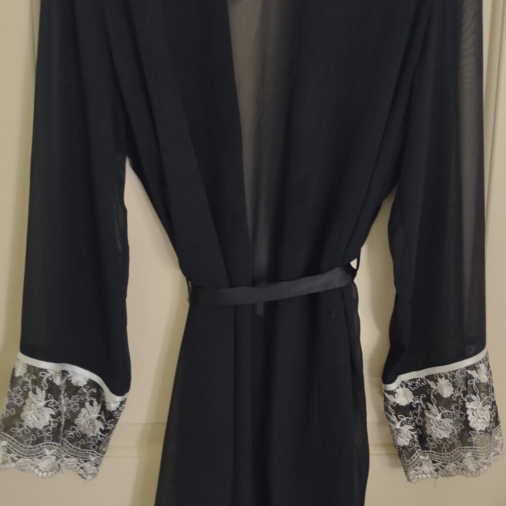 Linea Donatella Negligee & Robe Black w/ White Lace 2 Pc Set Sz Lg - Picture 8 of 11